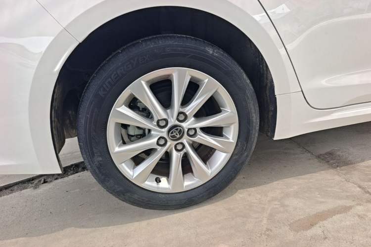 Used Toyota Corolla 2023 1.8L Smart Electric Hybrid Dual-Motor Elite Edition Right Rear Wheel Hub