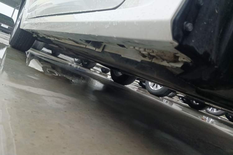 Used Toyota Corolla 2023 1.2T Pioneer Edition Right Side Sill