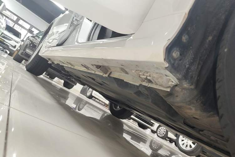 Used Toyota Corolla 2023 1.2T Pioneer Edition Right Side Sill