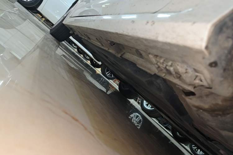 Used Toyota Corolla 2023 1.8L Smart Electric Hybrid Dual-Motor Elite Edition Right Side Sill