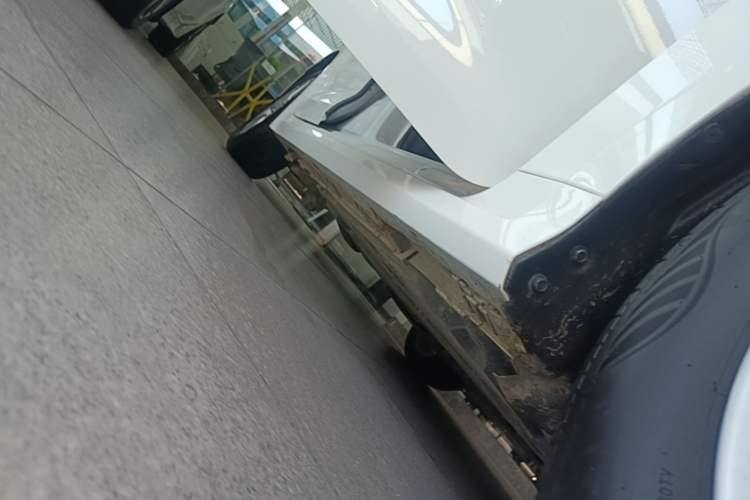 Used Toyota Corolla 2023 1.8L Smart Electric Hybrid Dual-Motor Elite Edition Right Side Sill