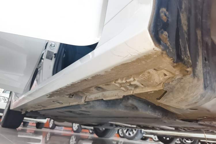 Used Toyota Corolla 2023 1.8L Smart Electric Hybrid Dual-Motor Elite Edition Right Side Sill