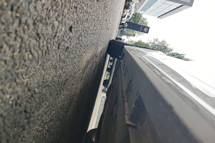 Used Toyota Corolla 2023 1.8L Smart Electric Hybrid Dual-Motor Pioneer Edition Right Side Sill