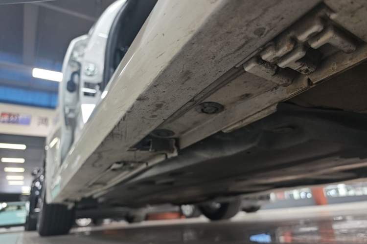 Used Toyota Corolla 2023 1.8L Smart Electric Hybrid Dual-Motor Elite Edition Right Side Sill