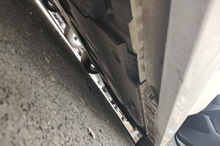 Used Toyota Corolla 2023 1.8L Smart Electric Hybrid Dual-Motor Elite Edition Right Side Sill