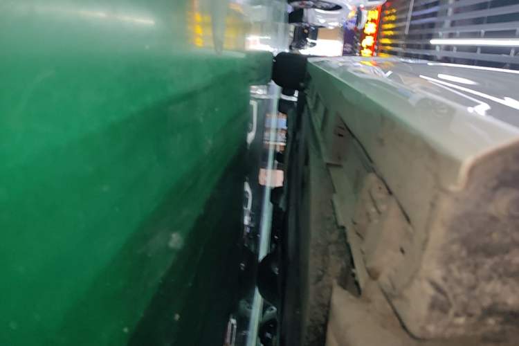 Used Toyota Corolla 2023 1.8L Smart Electric Hybrid Dual-Motor Pioneer Edition Right Side Sill
