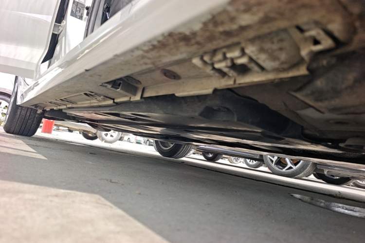 Used Toyota Corolla 2023 1.8L Smart Electric Hybrid Dual-Motor Elite Edition Right Side Sill