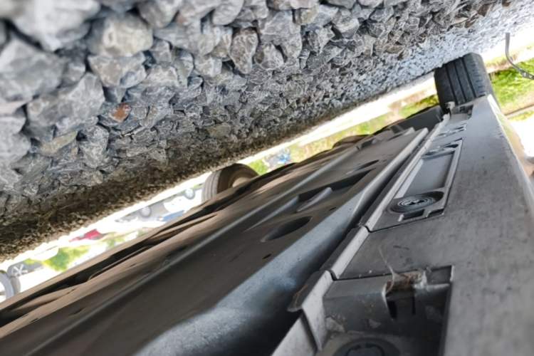 Used Toyota Corolla 2023 1.8L Smart Electric Hybrid Dual-Motor Pioneer Edition Right Side Sill