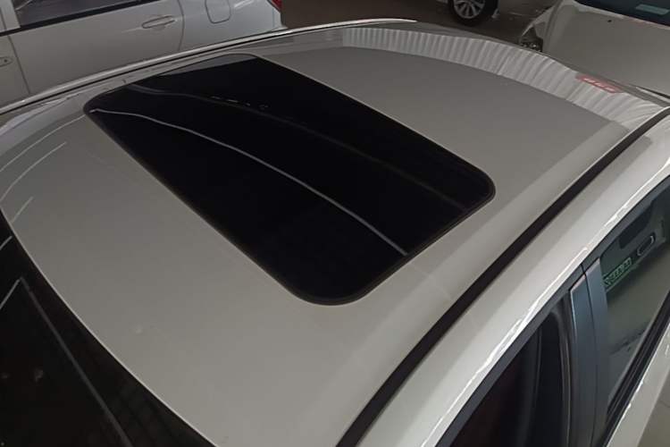 Used Toyota Corolla 2023 1.8L Smart Electric Hybrid Dual-Motor Elite Edition Roof