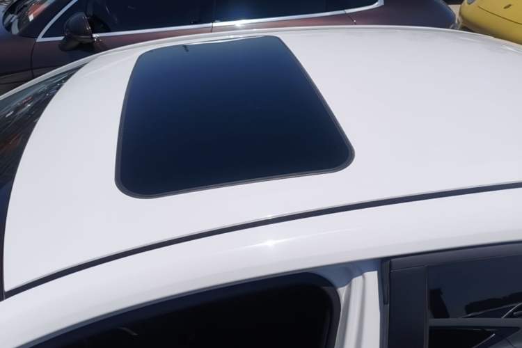 Used Toyota Corolla 2023 1.8L Smart Electric Hybrid Dual-Motor Elite Edition Roof