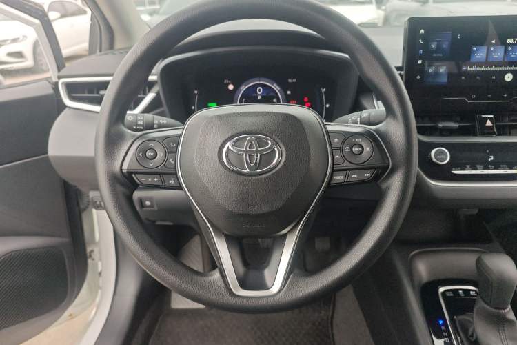 Used Toyota Corolla 2023 1.8L Smart Electric Hybrid Dual-Motor Pioneer Edition Steering Wheel