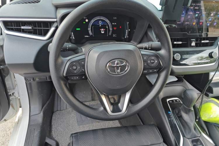Used Toyota Corolla 2023 1.8L Smart Electric Hybrid Dual-Motor Elite Edition Steering Wheel