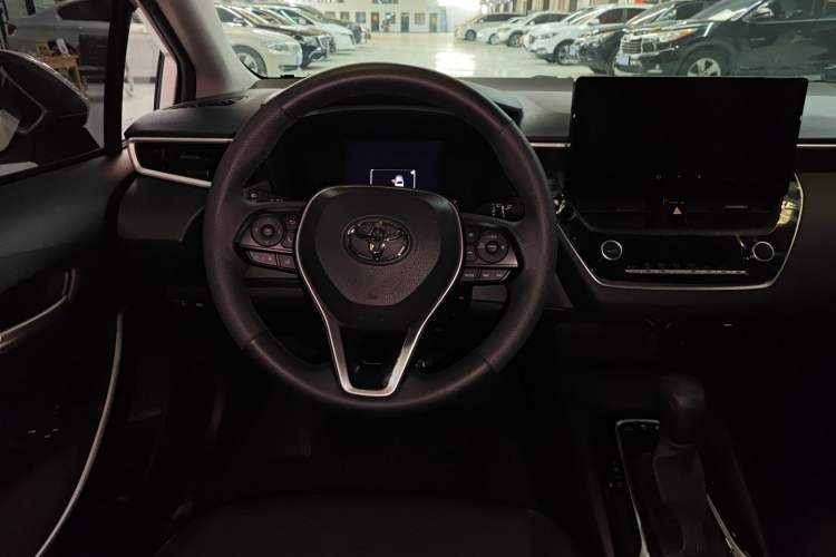 Used Toyota Corolla 2023 1.8L Smart Electric Hybrid Dual-Motor Pioneer Edition Steering Wheel