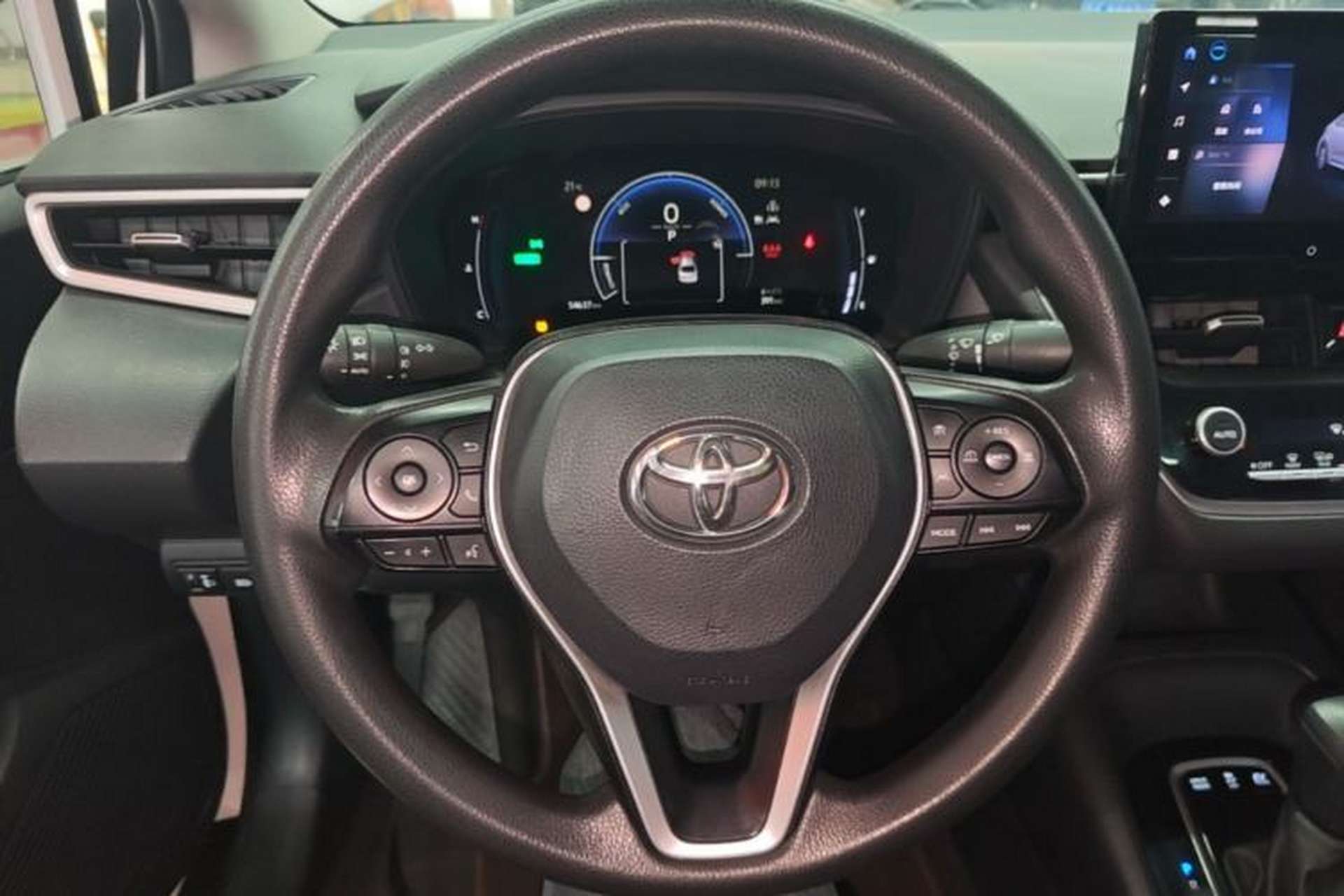 Used Toyota Corolla 2023 1.8L Smart Electric Hybrid Dual-Motor Elite Edition Steering Wheel