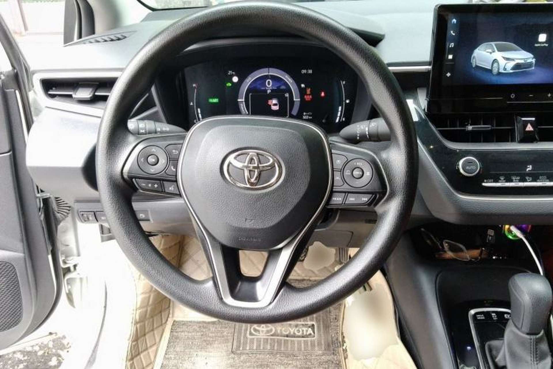 Used Toyota Corolla 2023 1.8L Smart Electric Hybrid Dual-Motor Pioneer Edition Steering Wheel