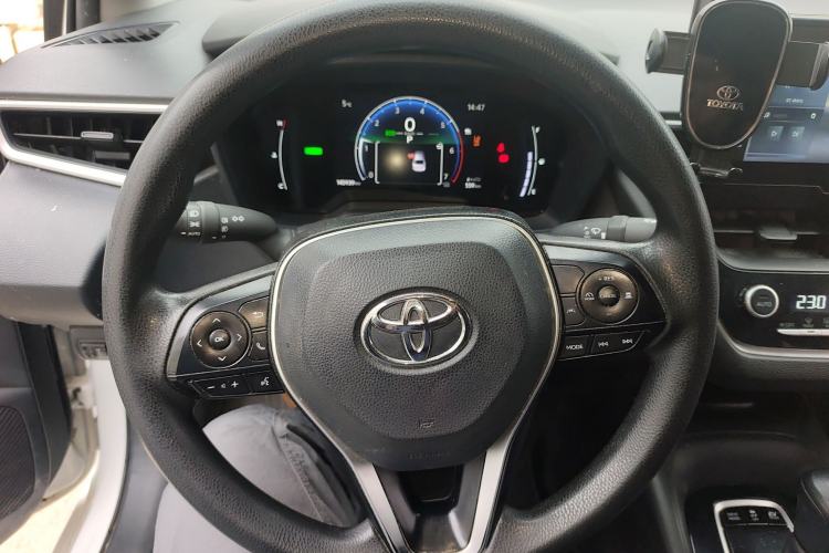 Used Toyota Corolla 2023 1.8L Smart Electric Hybrid Dual-Motor Pioneer Edition Steering Wheel