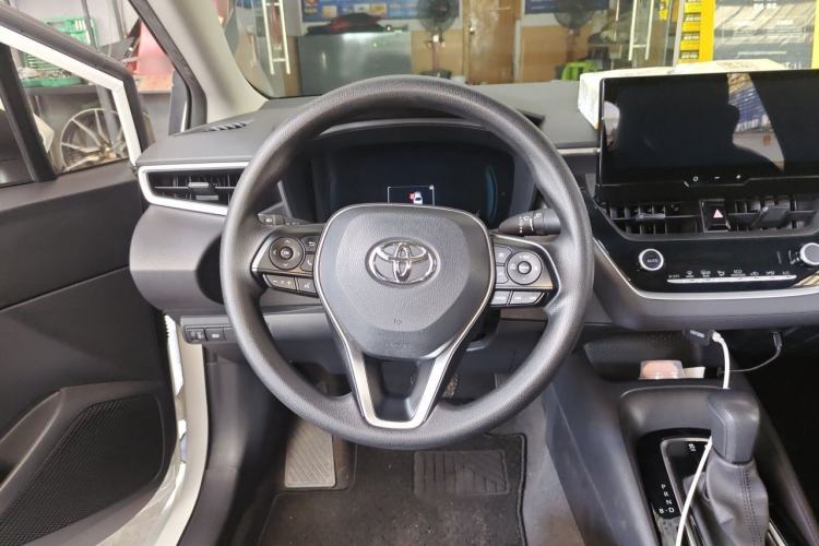 Used Toyota Corolla 2023 1.8L Smart Electric Hybrid Dual-Motor Pioneer Edition Steering Wheel