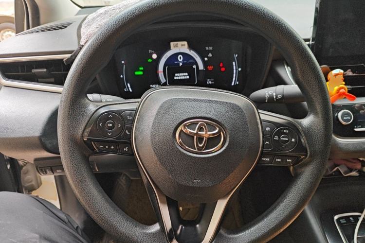 Used Toyota Corolla 2023 1.8L Smart Electric Hybrid Dual-Motor Pioneer Edition Steering Wheel