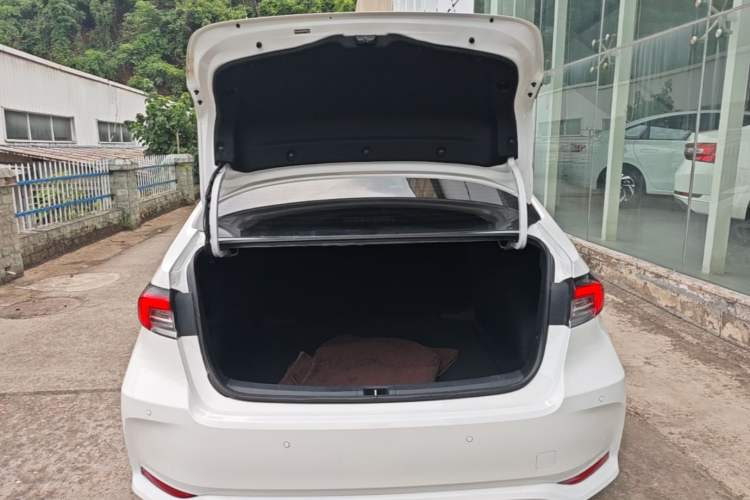 Used Toyota Corolla 2023 1.8L Smart Electric Hybrid Dual-Motor Elite Edition Trunk