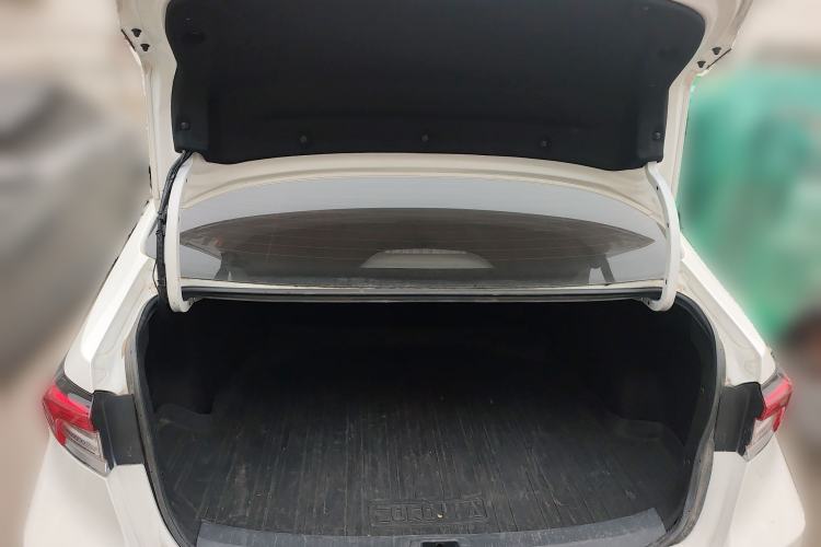 Used Toyota Corolla 2023 1.8L Smart Electric Hybrid Dual-Motor Pioneer Edition Trunk