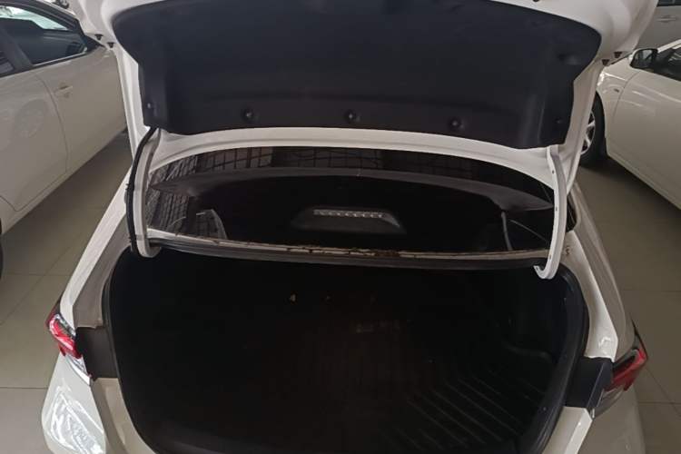 Used Toyota Corolla 2023 1.8L Smart Electric Hybrid Dual-Motor Elite Edition Trunk