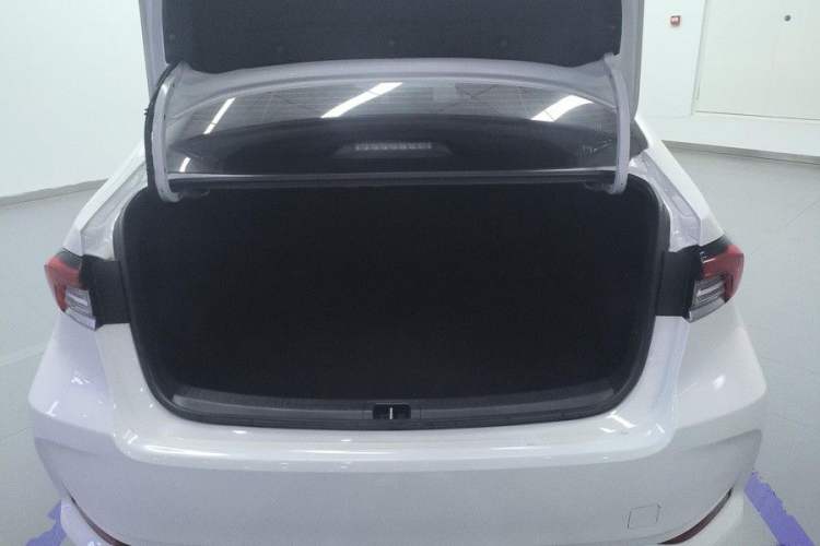 Used Toyota Corolla 2023 1.8L Smart Electric Hybrid Dual-Motor Elite Edition Trunk