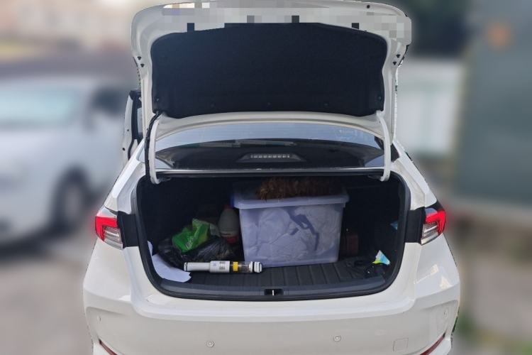 Used Toyota Corolla 2023 1.8L Smart Electric Hybrid Dual-Motor Pioneer Edition Trunk