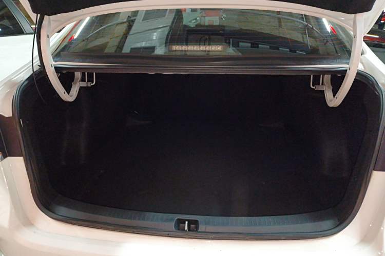 Used Toyota Corolla 2023 1.8L Smart Electric Hybrid Dual-Motor Elite Edition Trunk