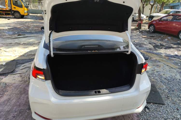 Used Toyota Corolla 2023 1.8L Smart Electric Hybrid Dual-Motor Elite Edition Trunk