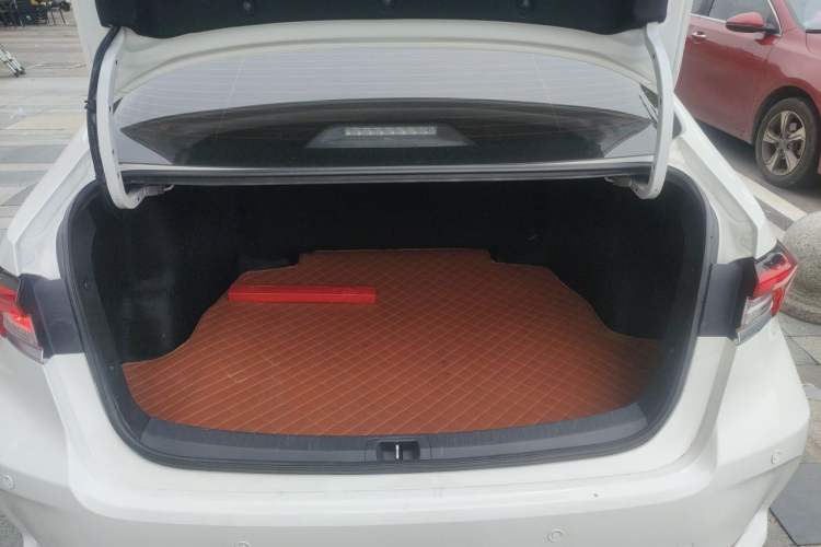 Used Toyota Corolla 2023 1.8L Smart Electric Hybrid Dual-Motor Elite Edition Trunk