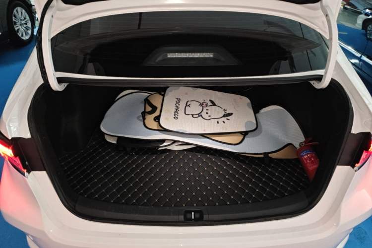 Used Toyota Corolla 2023 1.8L Smart Electric Hybrid Dual-Motor Pioneer Edition Trunk