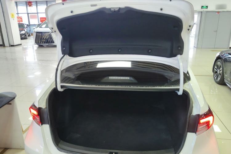 Used Toyota Corolla 2023 1.8L Smart Electric Hybrid Dual-Motor Elite Edition Trunk