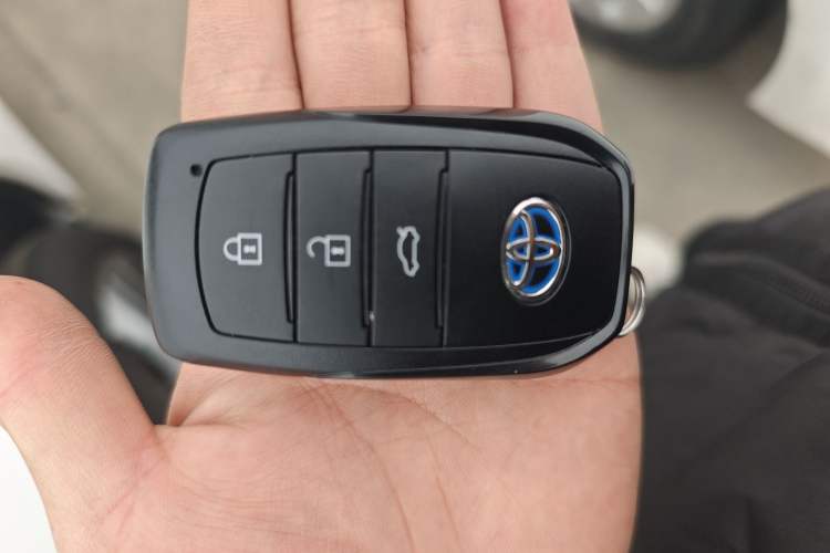 Used Toyota Corolla 2023 1.8L Smart Electric Hybrid Dual-Motor Pioneer Edition Vehicle Key