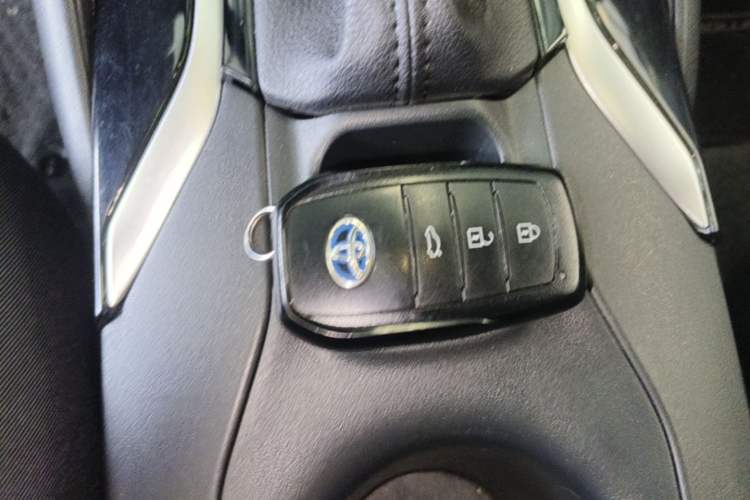 Used Toyota Corolla 2023 1.8L Smart Electric Hybrid Dual-Motor Elite Edition Vehicle Key