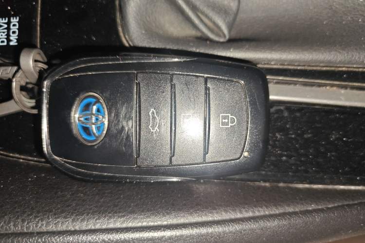 Used Toyota Corolla 2023 1.8L Smart Electric Hybrid Dual-Motor Elite Edition Vehicle Key