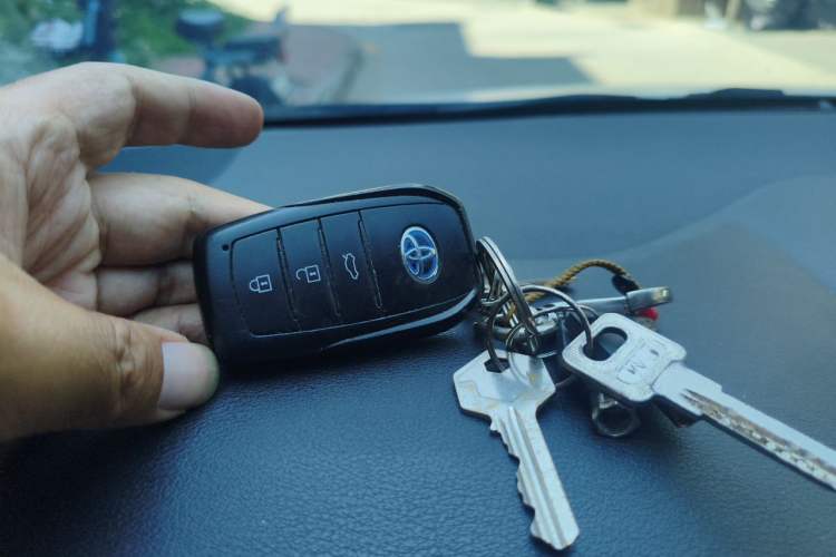 Used Toyota Corolla 2023 1.8L Smart Electric Hybrid Dual-Motor Elite Edition Vehicle Key