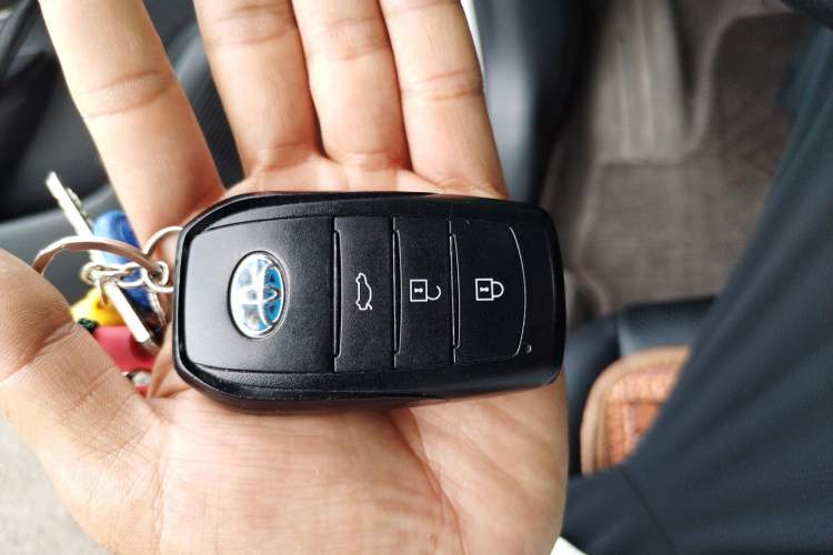 Used Toyota Corolla 2023 1.8L Smart Electric Hybrid Dual-Motor Pioneer Edition Vehicle Key
