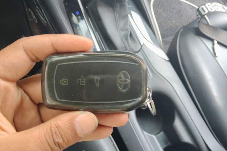 Used Toyota Corolla 2023 1.8L Smart Electric Hybrid Dual-Motor Pioneer Edition Vehicle Key