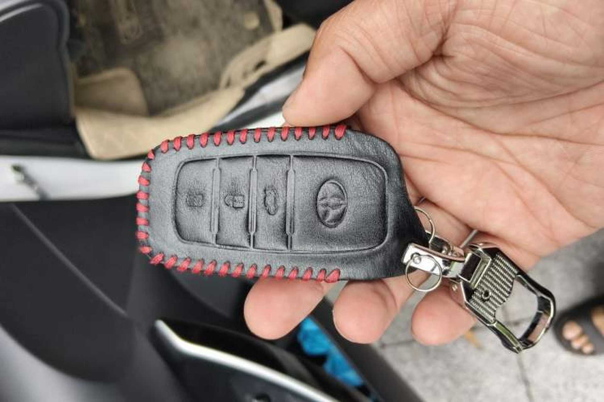 Used Toyota Corolla 2023 1.8L Smart Electric Hybrid Dual-Motor Pioneer Edition Vehicle Key