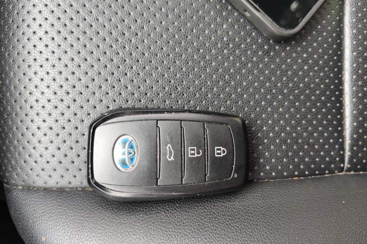 Used Toyota Corolla 2023 1.8L Smart Electric Hybrid Dual-Motor Elite Edition Vehicle Key