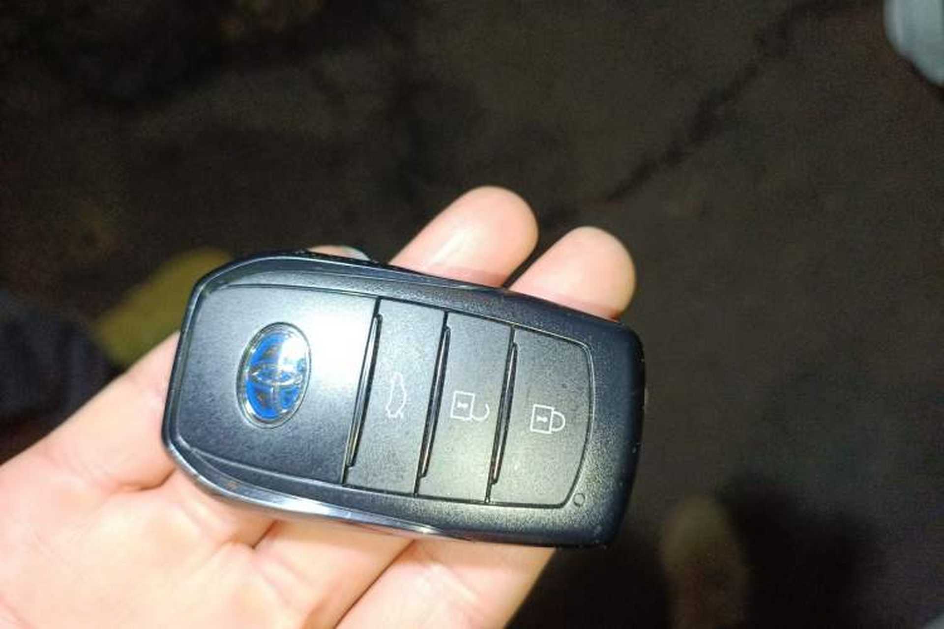 Used Toyota Corolla 2023 1.8L Smart Electric Hybrid Dual-Motor Elite Edition Vehicle Key