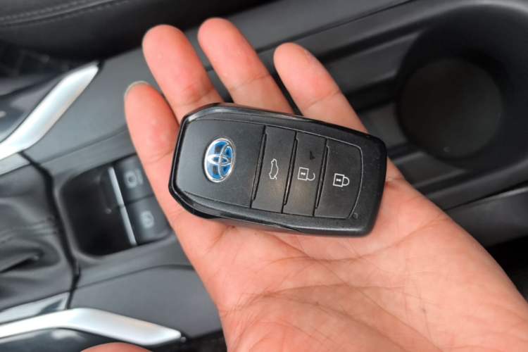 Used Toyota Corolla 2023 1.8L Smart Electric Hybrid Dual-Motor Elite Edition Vehicle Key