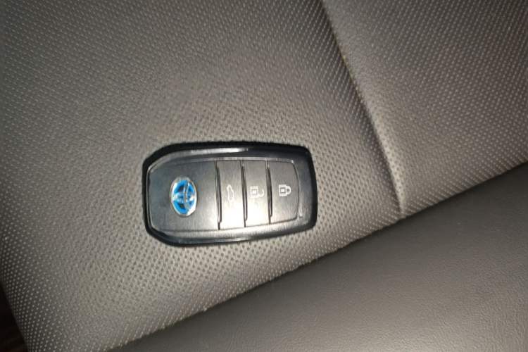 Used Toyota Corolla 2023 1.8L Smart Electric Hybrid Dual-Motor Pioneer Edition Vehicle Key