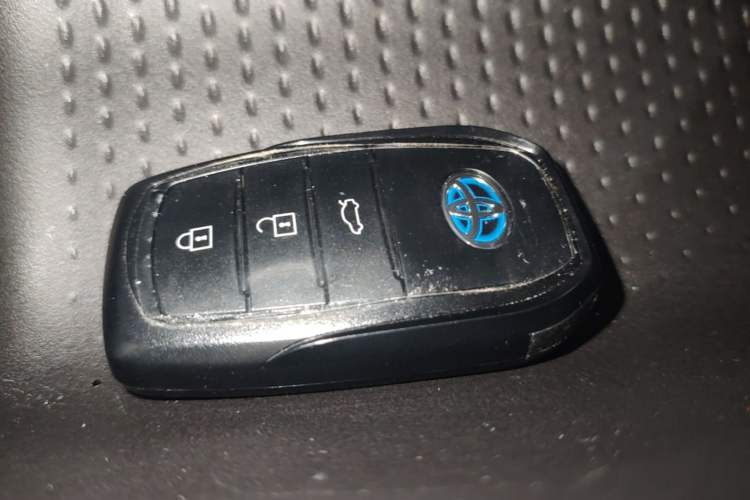 Used Toyota Corolla 2023 1.8L Smart Electric Hybrid Dual-Motor Elite Edition Vehicle Key