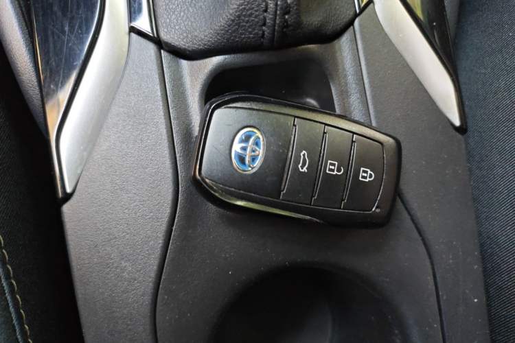 Used Toyota Corolla 2023 1.8L Smart Electric Hybrid Dual-Motor Pioneer Edition Vehicle Key