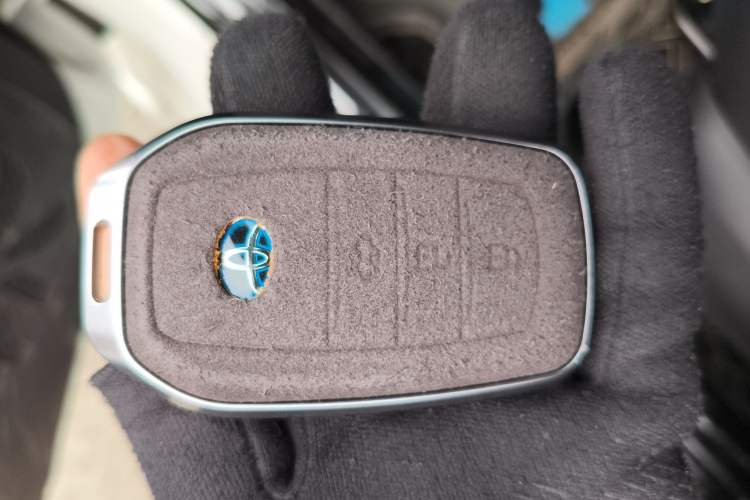 Used Toyota Corolla 2023 1.8L Smart Electric Hybrid Dual-Motor Elite Edition Vehicle Key