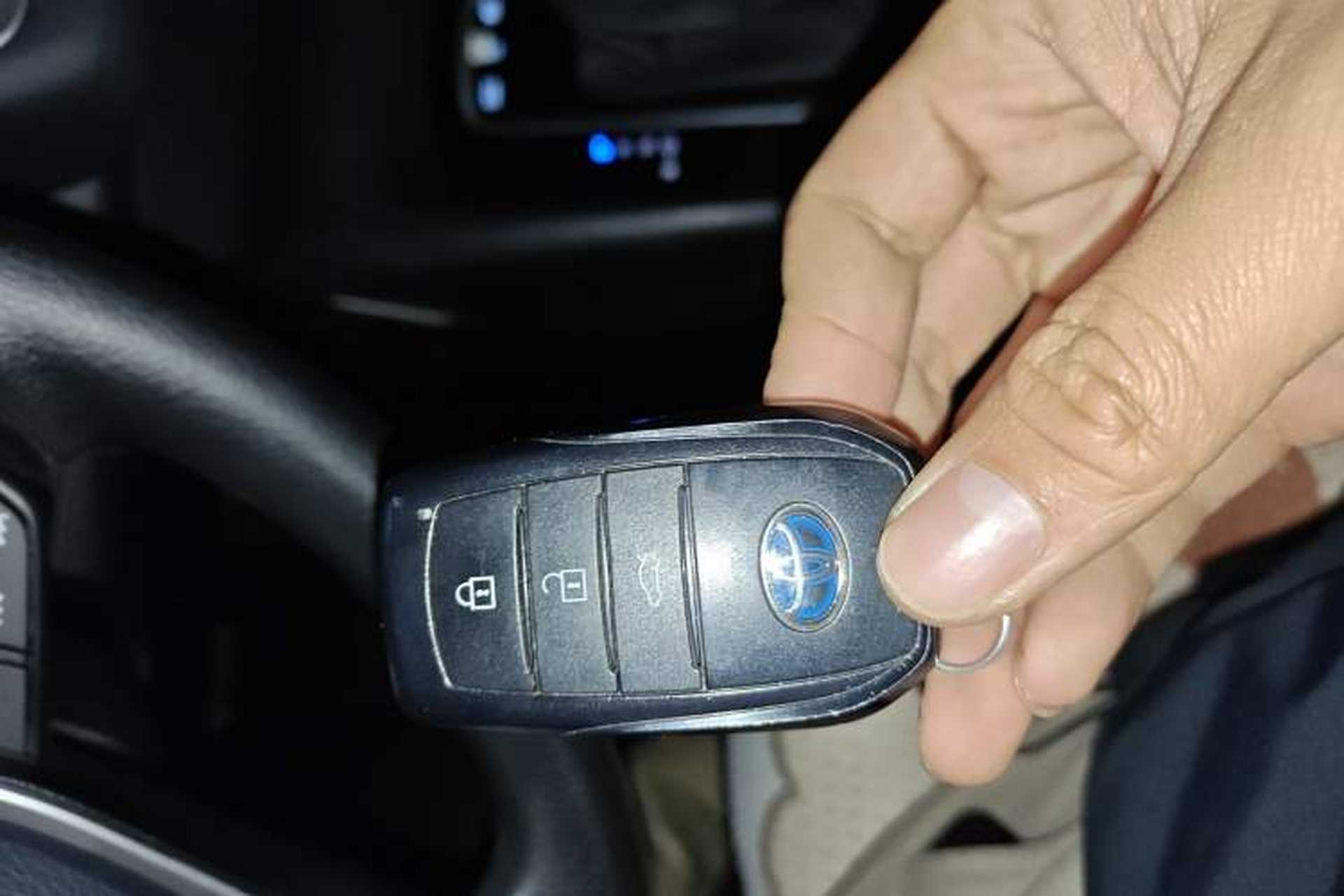 Used Toyota Corolla 2023 1.8L Smart Electric Hybrid Dual-Motor Pioneer Edition Vehicle Key