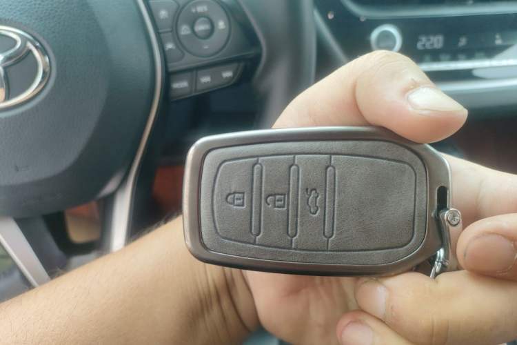 Used Toyota Corolla 2023 1.8L Smart Electric Hybrid Dual-Motor Elite Edition Vehicle Key