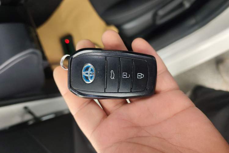 Used Toyota Corolla 2023 1.8L Smart Electric Hybrid Dual-Motor Elite Edition Vehicle Key
