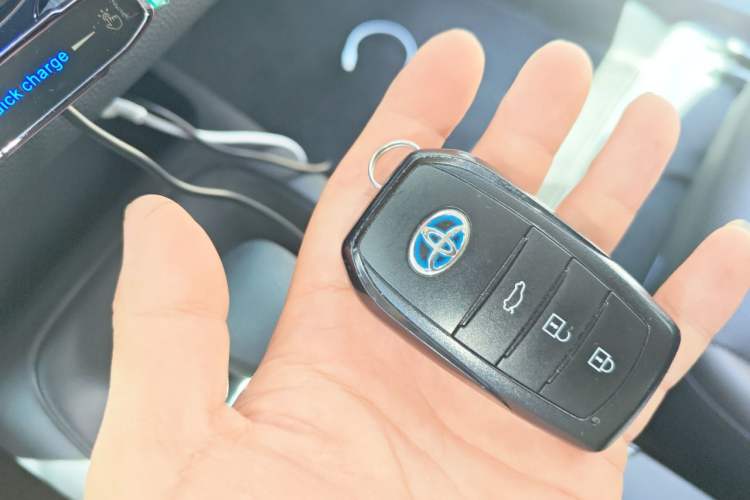 Used Toyota Corolla 2023 1.8L Smart Electric Hybrid Dual-Motor Elite Edition Vehicle Key